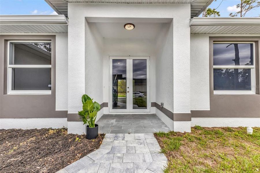 Exterior details and patio area of a home in , Punta Gorda (Image 31).