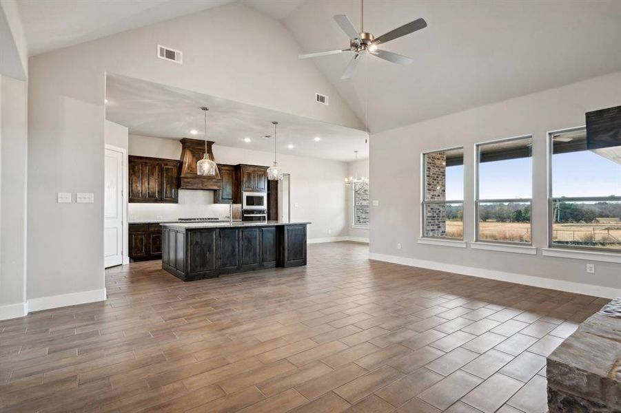 Vaulted Ceilings! Vaulted Ceilings!