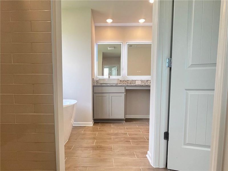 Image 20 of a home in River Walk Farm.