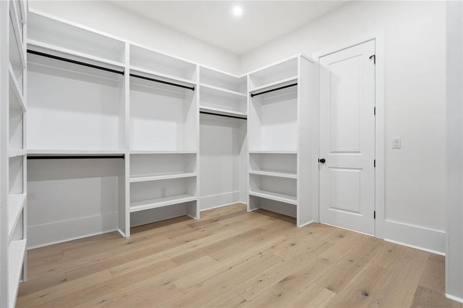 Spacious, unfurnished interior of a new home in , Clermont (Image 24). Spacious, unfurnished interior of a new home in , Clermont (Image 24).