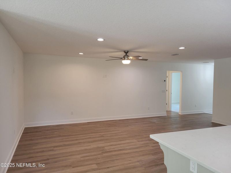 Spacious, unfurnished interior of a new home in , Callahan (Image 10).
