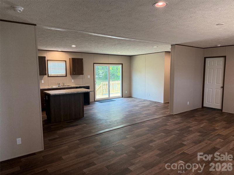 Spacious, unfurnished interior of a new home in , Shelby (Image 6).