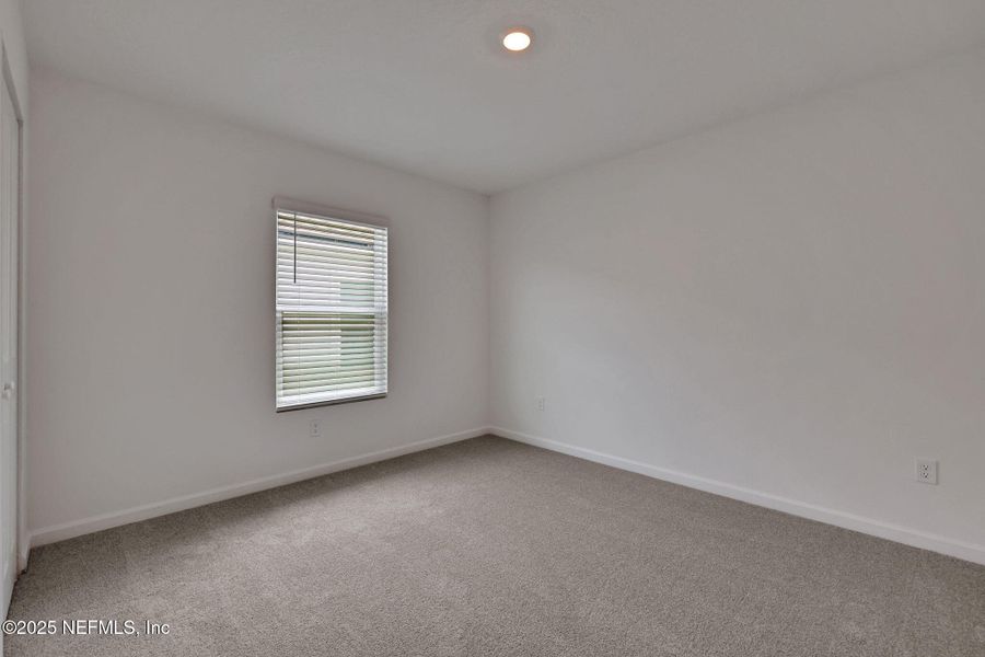 Spacious, unfurnished interior of a new home in Bellbrooke, Jacksonville (Image 19).