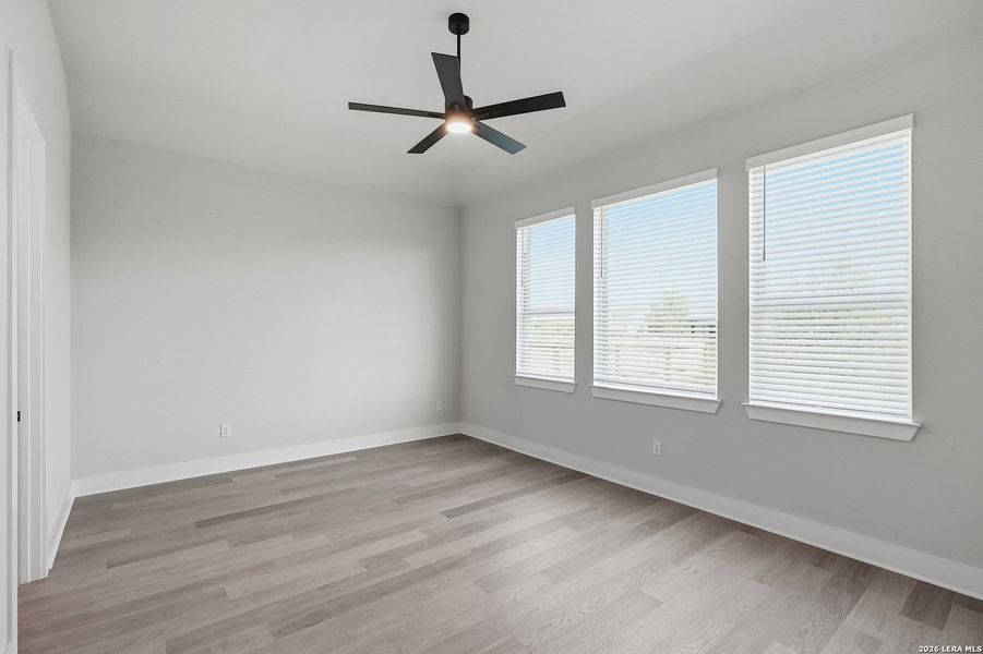 Spacious, unfurnished interior of a new home in Alsatian Oaks, Castroville (Image 40).