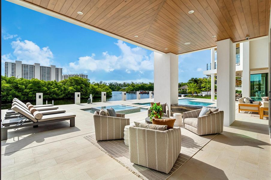 mls_LOGGIA_SEATING_2_LEFT mls_LOGGIA_SEATING_2_LEFT