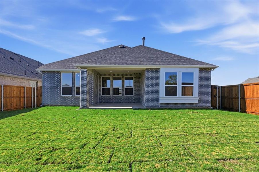 Exterior details and patio area of a home in Heritage Ranch: 50ft. lots, Sherman (Image 18). Exterior details and patio area of a home in Heritage Ranch: 50ft. lots, Sherman (Image 18).