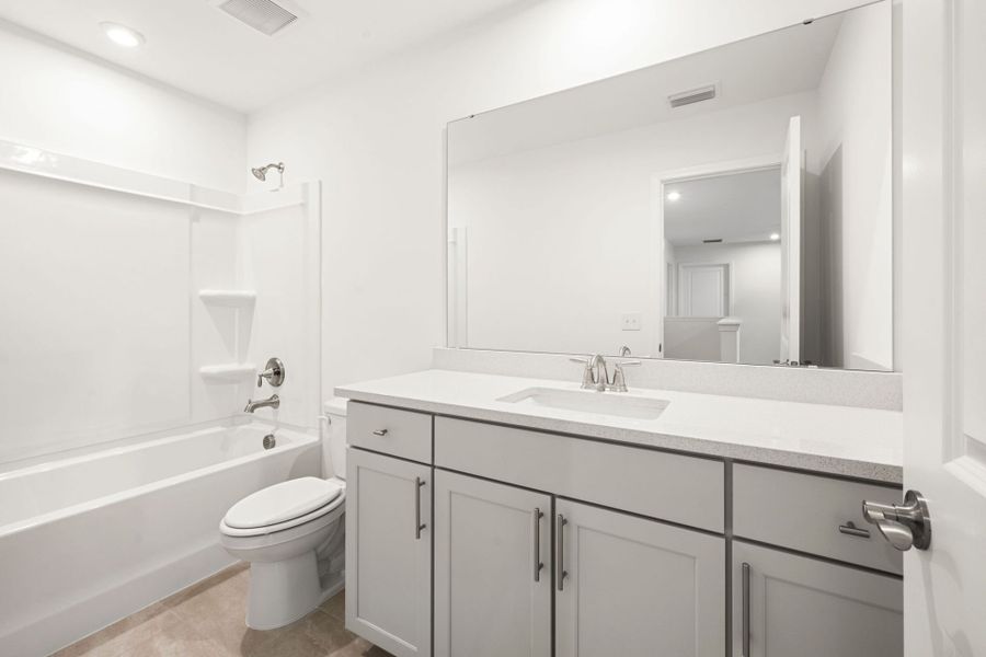 Furnished interior view inside a new home in Salem Bay, Beaufort (Image 14).