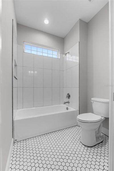 Furnished interior view inside a new home in , Mulberry (Image 12).