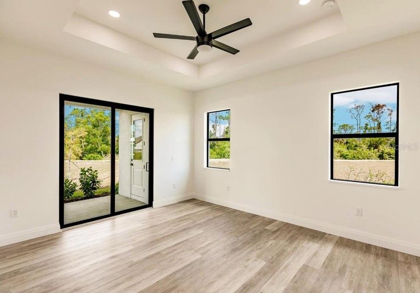 Spacious, unfurnished interior of a new home in , Punta Gorda (Image 14).