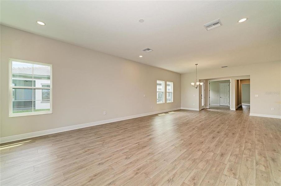 Spacious, unfurnished interior of a new home in Two Rivers, Zephyrhills (Image 19).