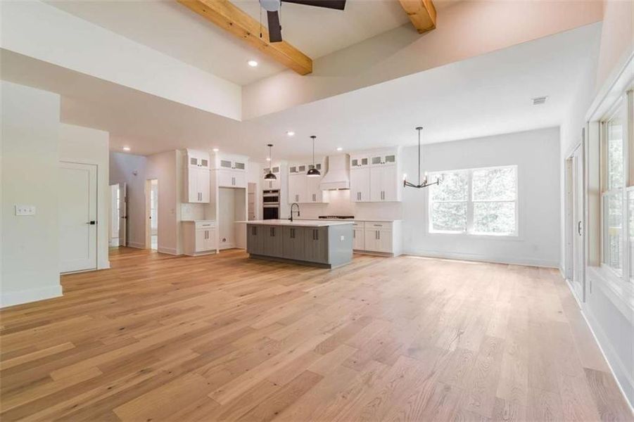 Spacious, unfurnished interior of a new home in , Gainesville (Image 35).