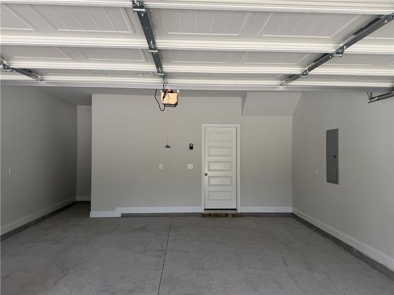 Spacious, unfurnished interior of a new home in Towns at Enclave, Lawrenceville (Image 19). Spacious, unfurnished interior of a new home in Towns at Enclave, Lawrenceville (Image 19).