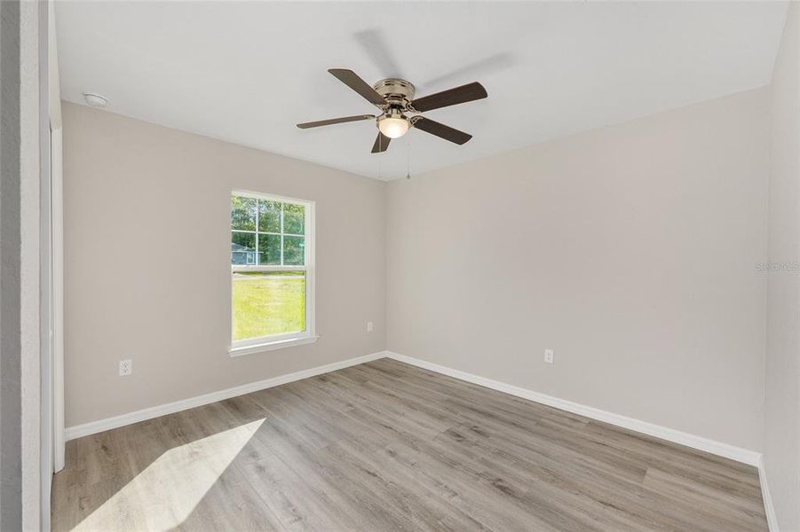 Spacious, unfurnished interior of a new home in , Citrus Springs (Image 11).