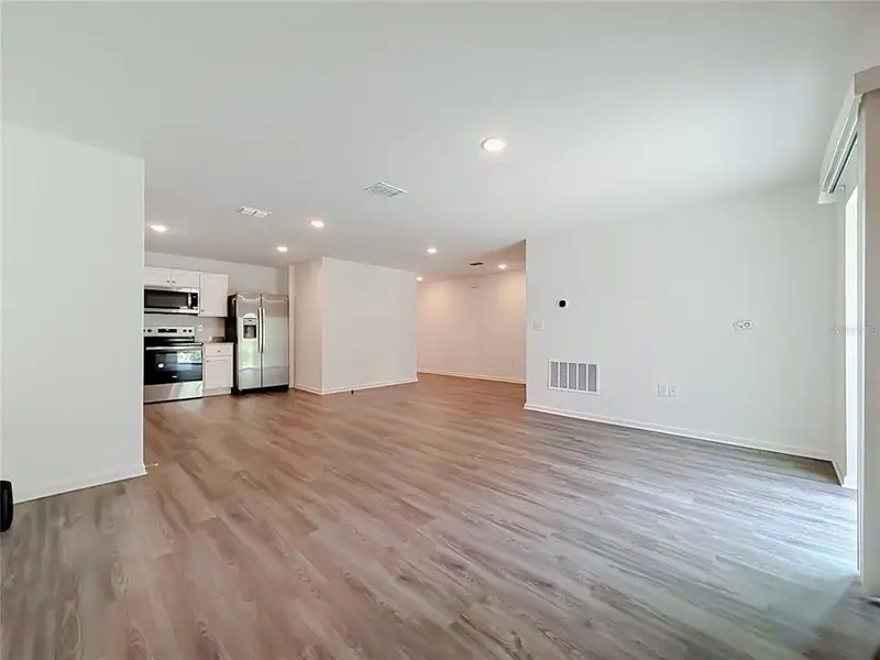 Spacious, unfurnished interior of a new home in The Collection at Ocklawaha, Ocklawaha (Image 20). Spacious, unfurnished interior of a new home in The Collection at Ocklawaha, Ocklawaha (Image 20).