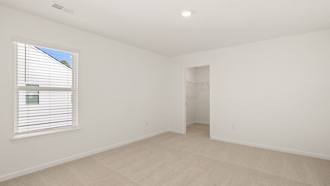 Spacious, unfurnished interior of a new home in The Abbey at Trolley Run Station, Aiken (Image 30).