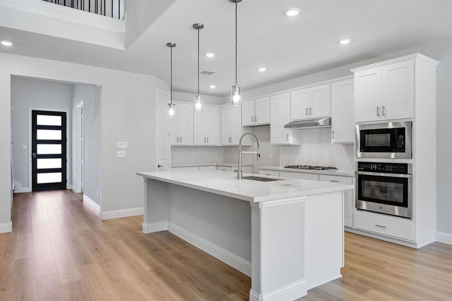 547 Wisteria Street ~ Ready Now 547 Wisteria Street ~ Ready Now