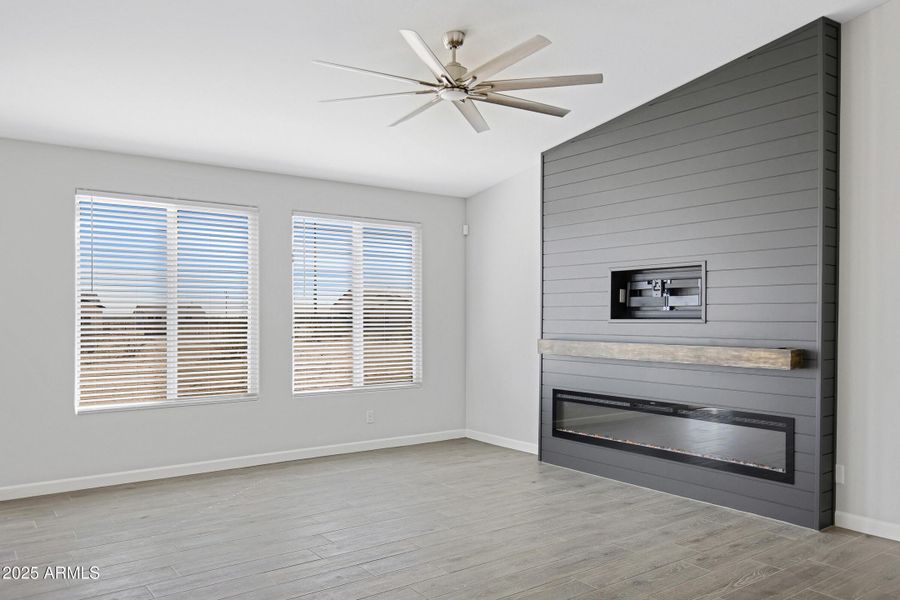 Beautiful Media Wall & FP Beautiful Media Wall & FP