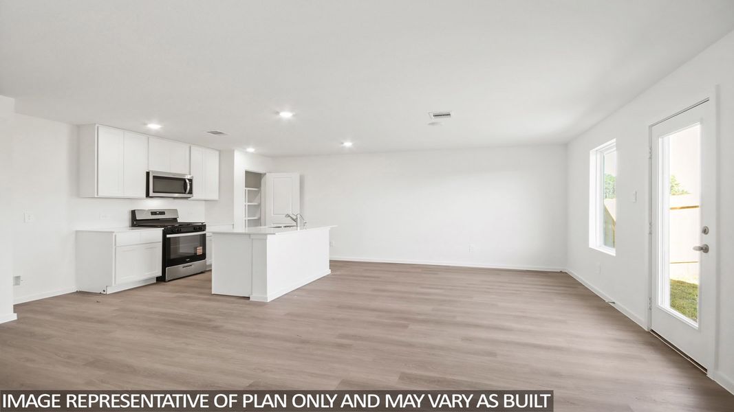 Spacious, unfurnished interior of a new home in Mill Creek, Magnolia (Image 8). Spacious, unfurnished interior of a new home in Mill Creek, Magnolia (Image 8).