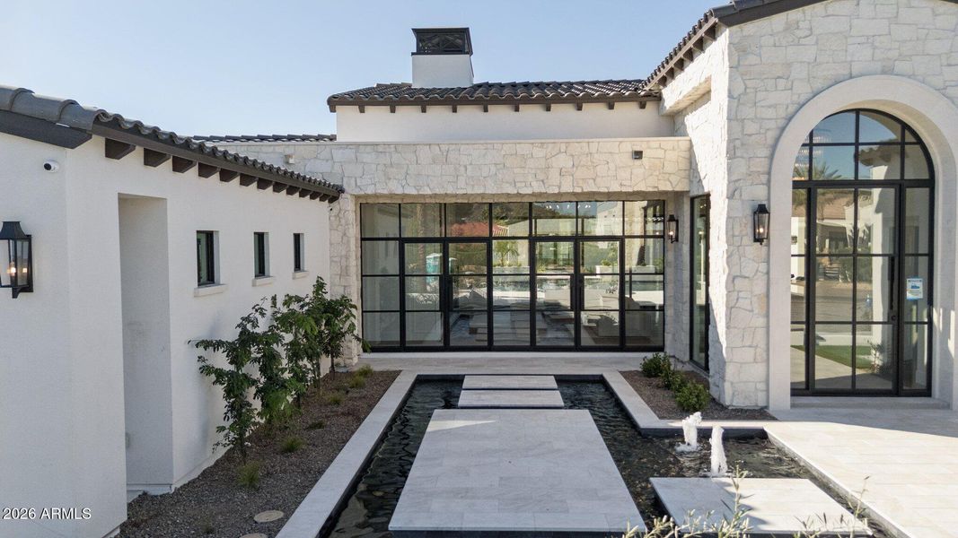 104-web-or-mls-6610-n-mountain-view-rd