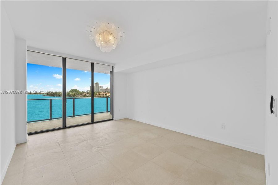Spacious, unfurnished interior of a new home in Onda, Bay Harbor Islands (Image 26). Spacious, unfurnished interior of a new home in Onda, Bay Harbor Islands (Image 26).