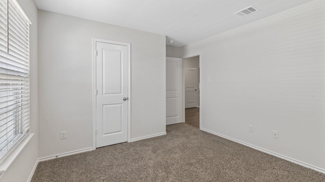 Spacious, unfurnished interior of a new home in Valor Farms, Royse City (Image 16). Spacious, unfurnished interior of a new home in Valor Farms, Royse City (Image 16).
