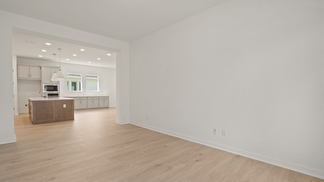Spacious, unfurnished interior of a new home in Turnleaf, Punta Gorda (Image 24). Spacious, unfurnished interior of a new home in Turnleaf, Punta Gorda (Image 24).