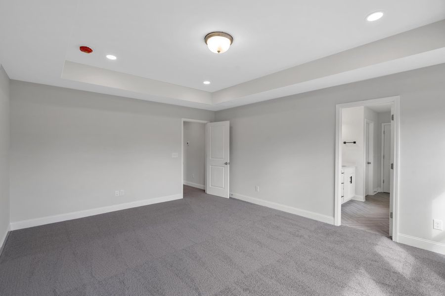 Spacious, unfurnished interior of a new home in Wildcat Chase, Summerville (Image 28).