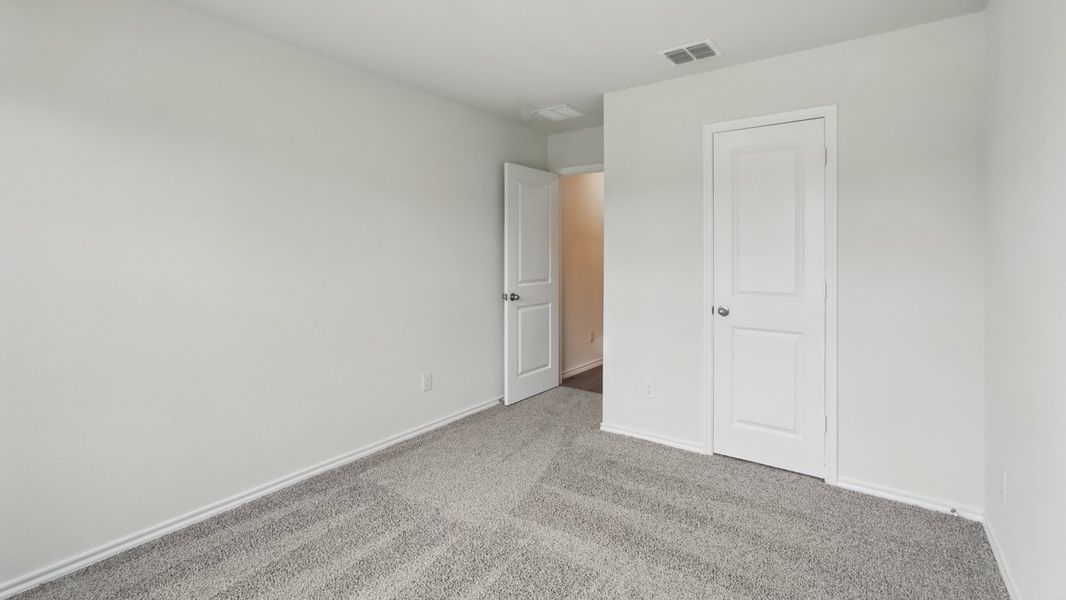 Spacious, unfurnished interior of a new home in Riverfield, Josephine (Image 19).