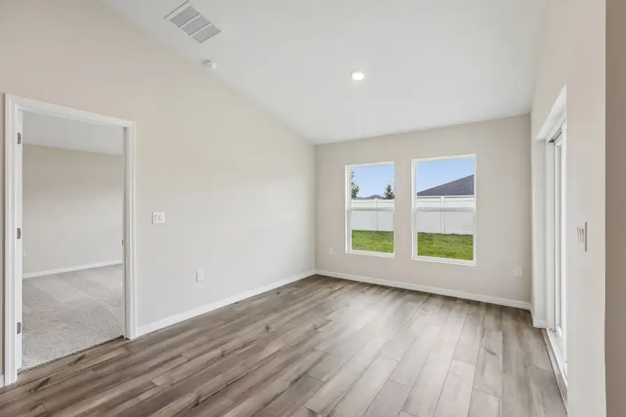 Spacious, unfurnished interior of a new home in Scenic Terrace, Haines City (Image 13). Spacious, unfurnished interior of a new home in Scenic Terrace, Haines City (Image 13).