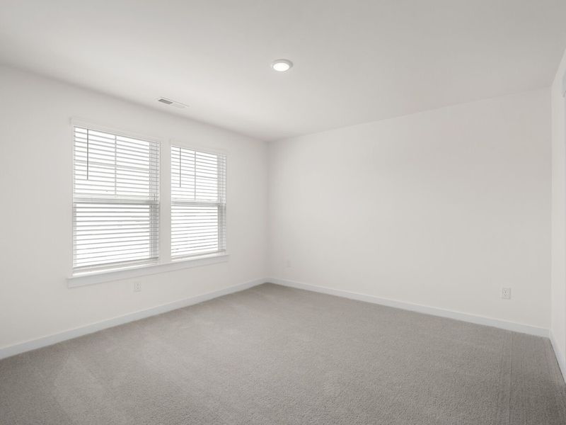 Spacious, unfurnished interior of a new home in Woods Crossing, Gallatin (Image 43).