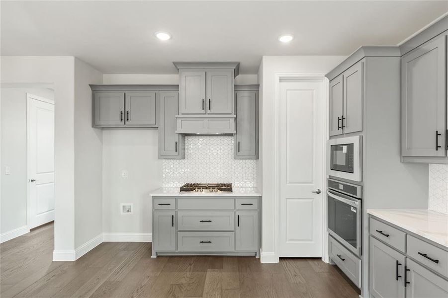 Furnished interior view inside a new home in Sable Creek, Sanger (Image 9).