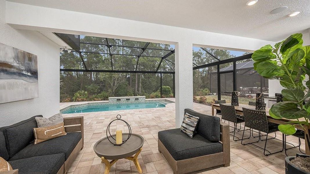 Exterior details and patio area of a home in Center Lake Ranch Community Group Page, St. Cloud (Image 21).