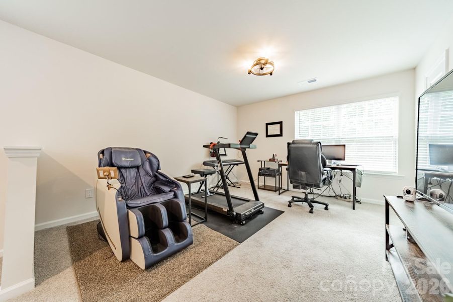 Upstairs Loft - great flex space Upstairs Loft - great flex space