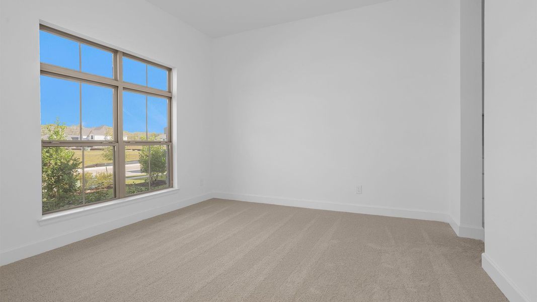 Spacious, unfurnished interior of a new home in Fulshear Lakes 80', Fulshear (Image 8).