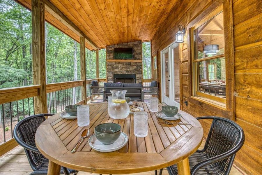 Community amenities in , Blue Ridge (Image 56).