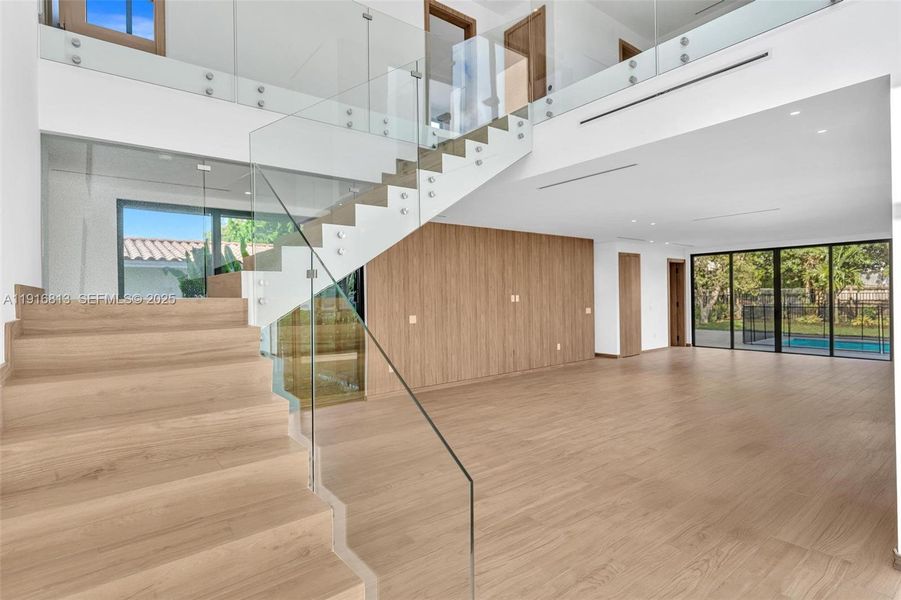 Spacious, unfurnished interior of a new home in , Miami (Image 24).