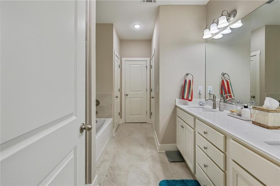 Furnished interior view inside a new home in , Villa Rica (Image 34).