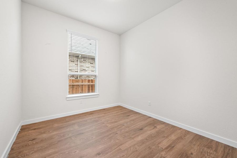 Spacious, unfurnished interior of a new home in 6 Creeks at Waterridge, Kyle (Image 12).