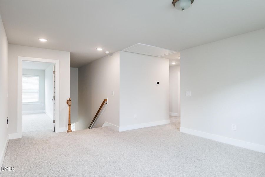 RDU_BeverlyPlace_Lot135_Redwood_QMI (31)