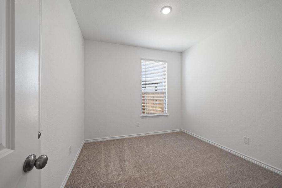 Spacious, unfurnished interior of a new home in River Ranch, Dayton (Image 10).