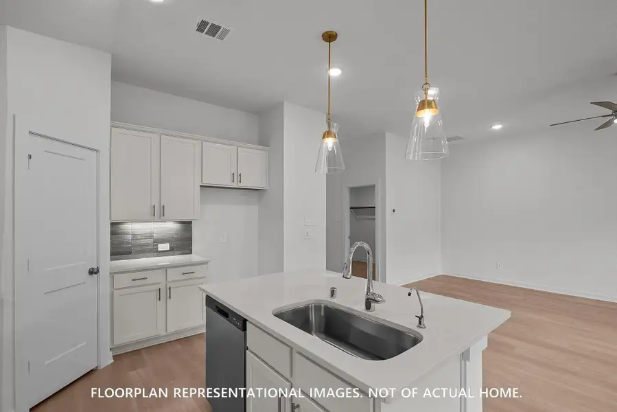 Image 29 of a home in Pinewood at Grand Texas.