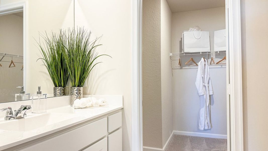 Florida Core L007 Georgia Owners Bath 1of2 F1 Base6