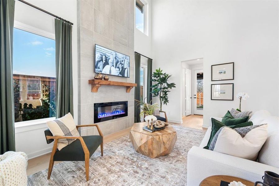 Alton Model Pic Alton Model Pic