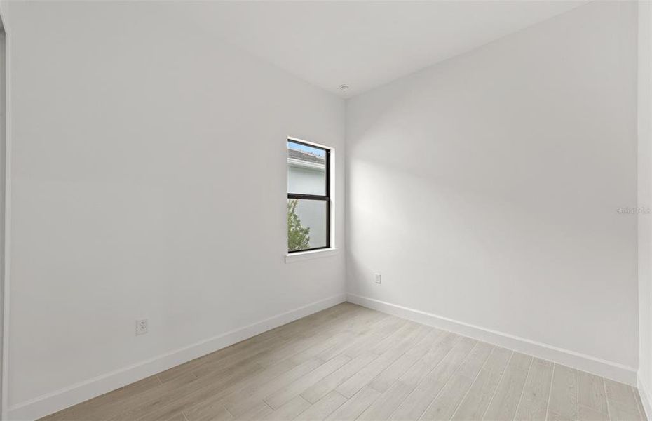 Spacious, unfurnished interior of a new home in Del Webb Catalina, Lakewood Ranch (Image 26).