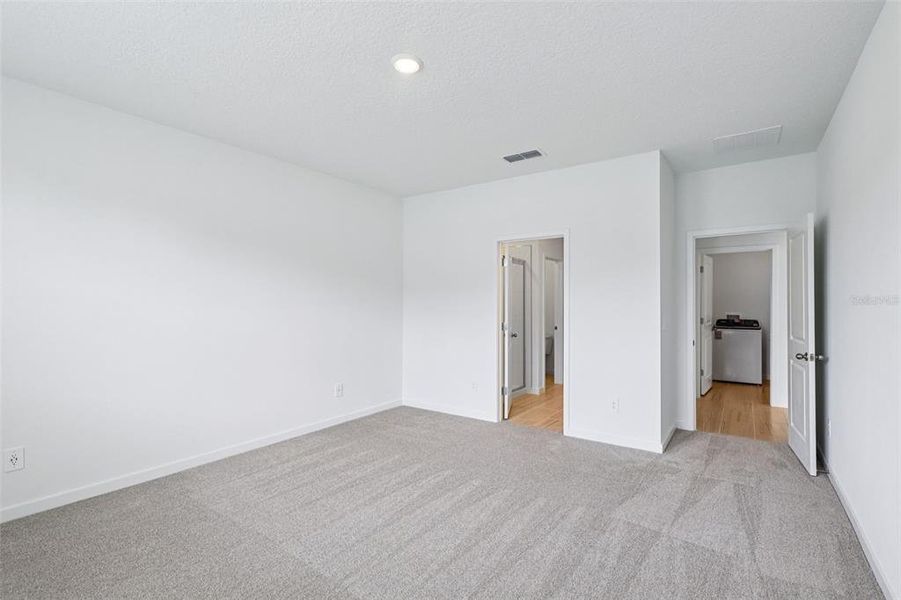 Spacious, unfurnished interior of a new home in , Palm Coast (Image 26).