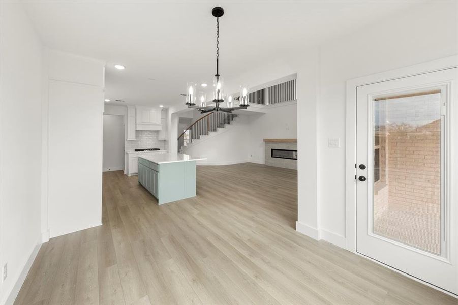 20. 1461 Porter - Dining (2)