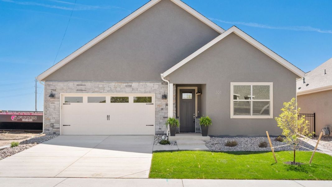 1-web-or-mls-308 Josef Cir 21.jpg 1-web-or-mls-308 Josef Cir 21.jpg