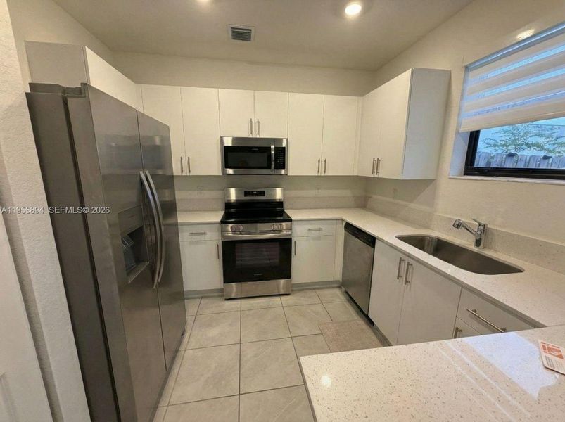 Furnished interior view inside a new home in , Pembroke Pines (Image 9).