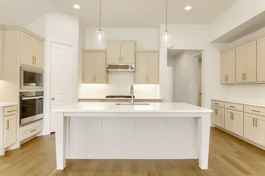 4307 Azalea - Kitchen