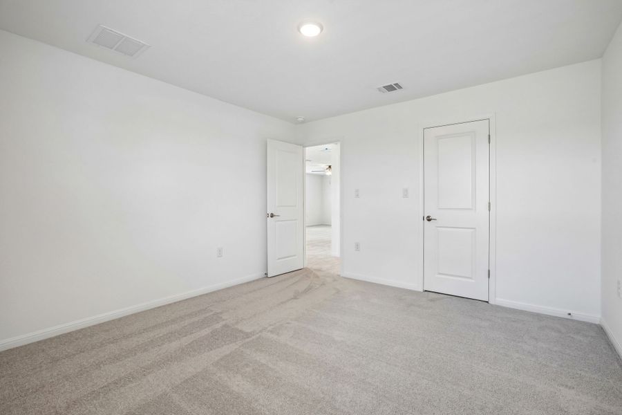 Spacious, unfurnished interior of a new home in Lisso, Pflugerville (Image 45).